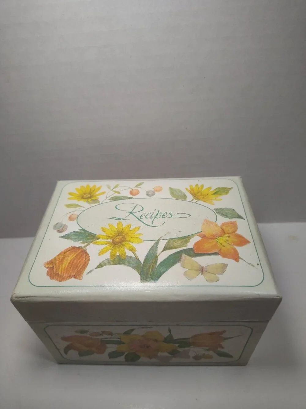 Vintage 1981 Current Kitchen Fare Recipe Card Box w/ Cards Floral Recipe Set